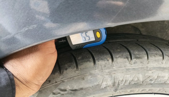 2017 Ford Figo Aspire TITANIUM1.5 DIESEL, Diesel, Manual, 1,04,488 km, tyre