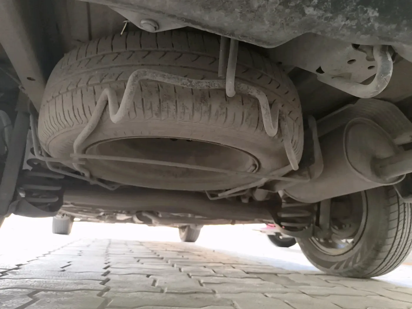 2014 Honda Mobilio 1.5L I-DTEC V, Diesel, Manual, 1,29,312 km, tyre