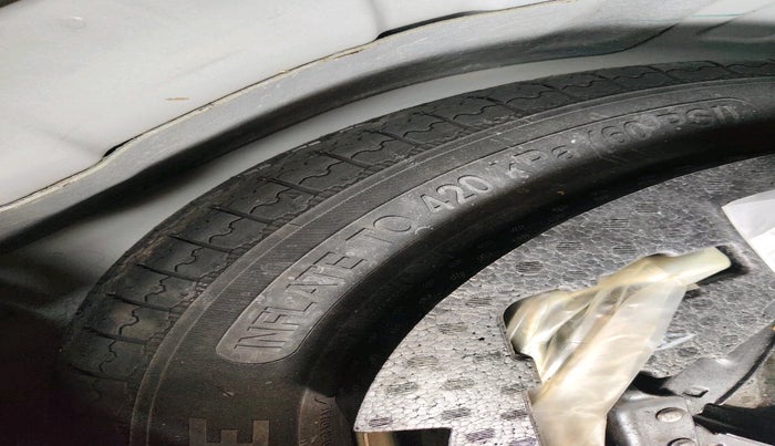 2023 Mahindra XUV300 W8 (O) 1.5 DIESEL, Diesel, Manual, 27,439 km, tyre