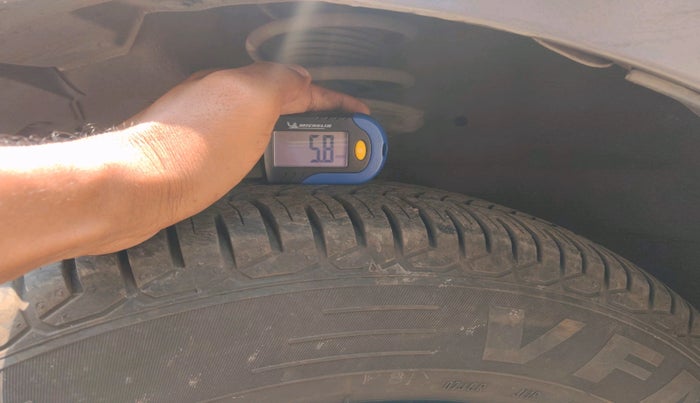 2013 Maruti Swift Dzire VDI, Diesel, Manual, 1,52,902 km, tyre