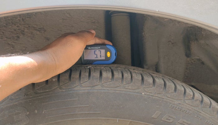 2013 Maruti Swift Dzire VDI, Diesel, Manual, 1,52,902 km, tyre