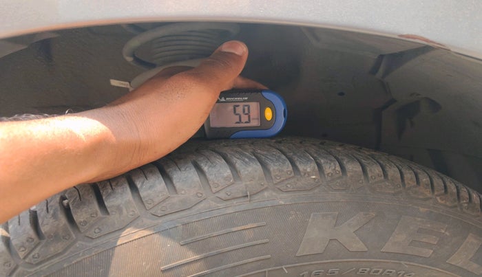 2013 Maruti Swift Dzire VDI, Diesel, Manual, 1,52,902 km, tyre