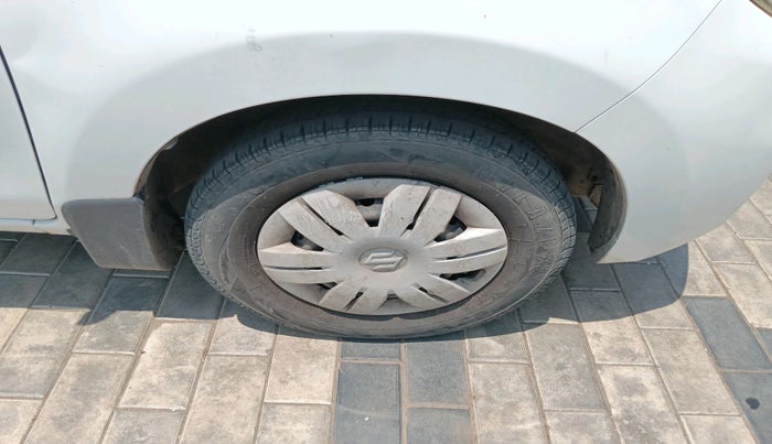 2020 Maruti Alto LXI CNG, CNG, Manual, 1,26,952 km, tyre