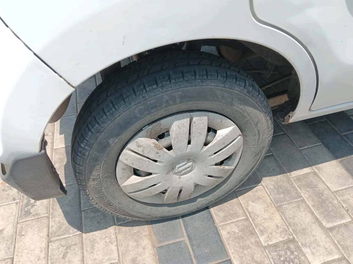 2020 Maruti Alto LXI CNG, CNG, Manual, 1,26,952 km, tyre