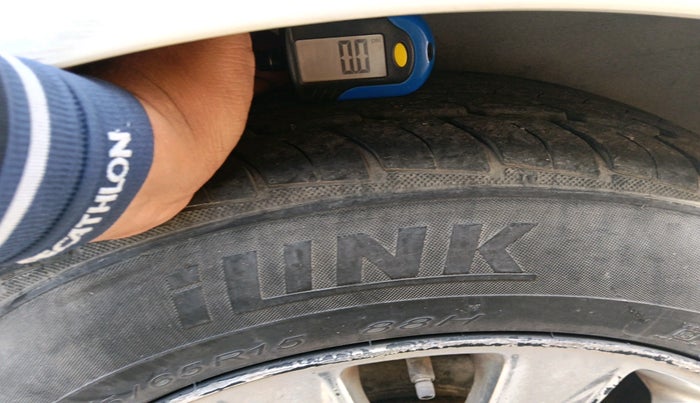 2009 Honda City 1.5L I-VTEC S MT, Petrol, Manual, 1,27,984 km, tyre