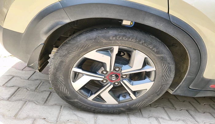 2020 KIA SONET GTX PLUS 1.5, Diesel, Manual, 1,06,232 km, tyre