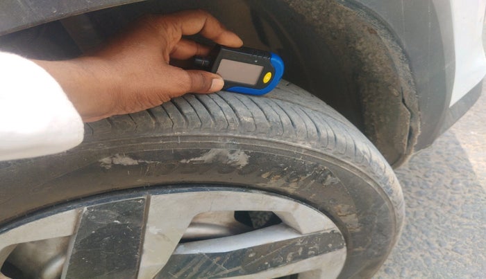 2023 Nissan MAGNITE XE, Petrol, Manual, 39,988 km, tyre