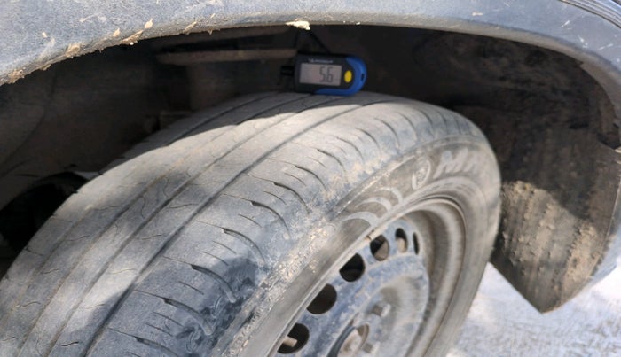 2018 Maruti Vitara Brezza VDI, Diesel, Manual, 1,67,932 km, tyre