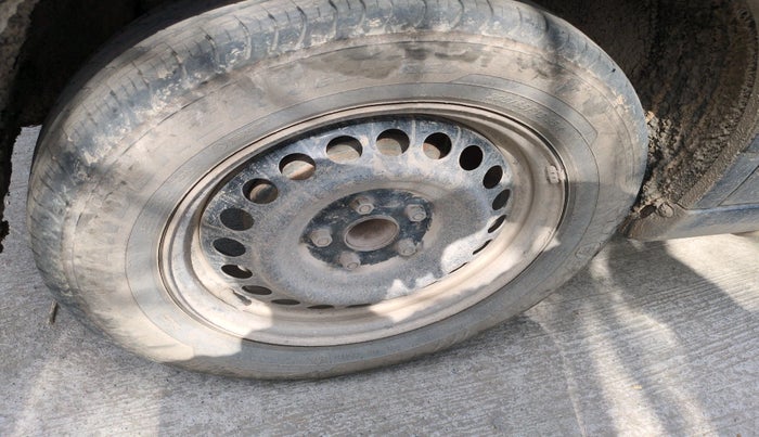 2018 Maruti Vitara Brezza VDI, Diesel, Manual, 1,67,932 km, tyre