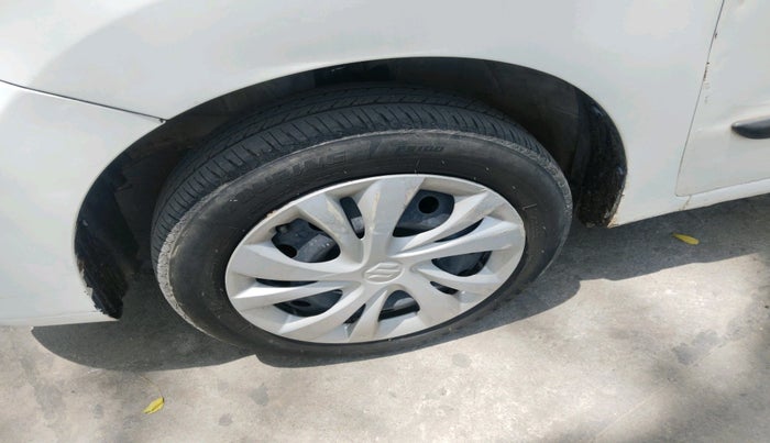 2011 Maruti Wagon R 1.0 LXI CNG, CNG, Manual, 1,35,976 km, tyre