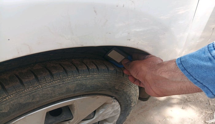 2016 Hyundai Xcent S 1.2, Petrol, Manual, 87,819 km, tyre