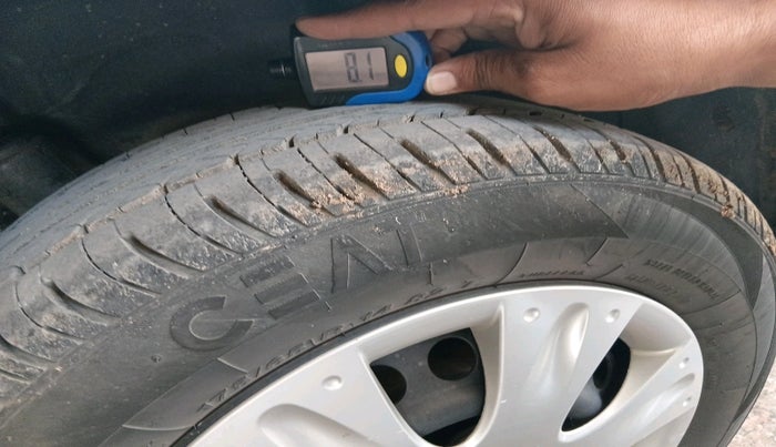 2015 Honda Brio S MT, Petrol, Manual, 35,491 km, tyre