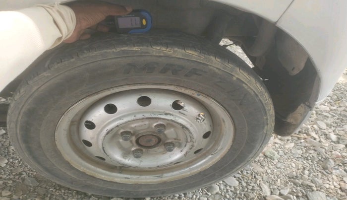 2013 Maruti Wagon R 1.0 LXI, CNG, Manual, 1,63,147 km, tyre
