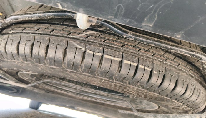 2025 Maruti Ertiga ZXI+ AT SHVS, Petrol, Automatic, 4,802 km, tyre