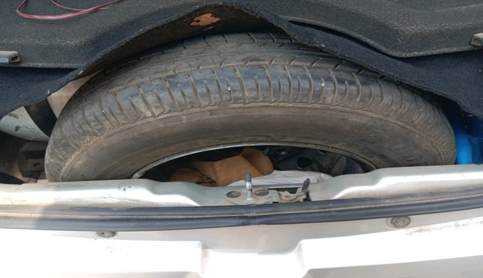 2018 Tata Tiago XZA PETROL, CNG, Automatic, 83,783 km, tyre