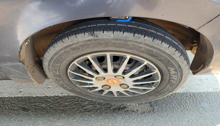 2017 Maruti Alto 800 LXI, Petrol, Manual, 60,634 km, tyre