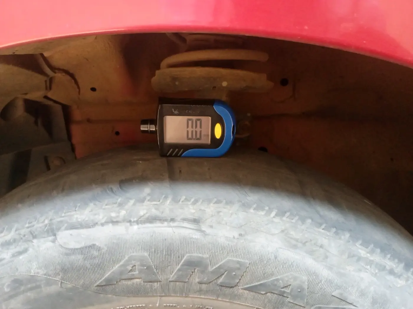 2013 Maruti Swift VXI, Petrol, Manual, 50,322 km, tyre