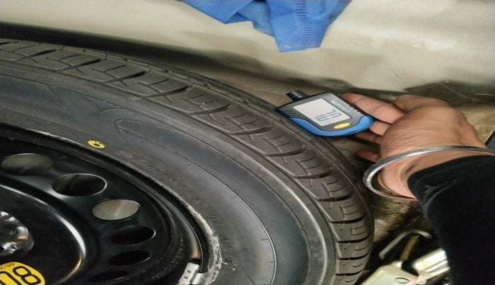 2019 Maruti Baleno ZETA DIESEL 1.3, Diesel, Manual, 99,327 km, tyre