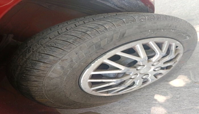 2015 Maruti Alto 800 LXI, Petrol, Manual, 74,952 km, tyre