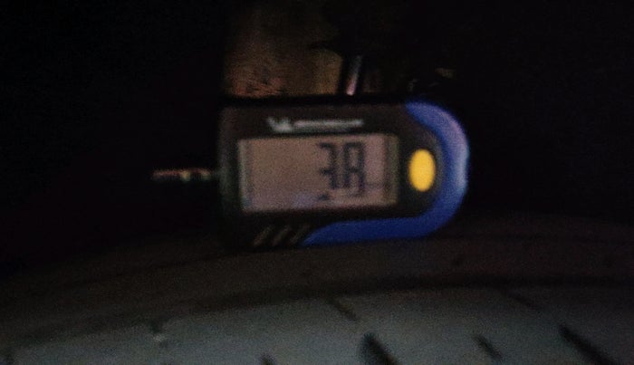 2012 Skoda Superb 2.0 TDI PD, Diesel, Manual, 1,20,824 km, tyre