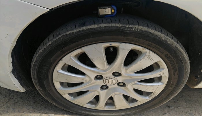 2015 Maruti Baleno ALPHA DIESEL 1.3, Diesel, Manual, 95,458 km, tyre