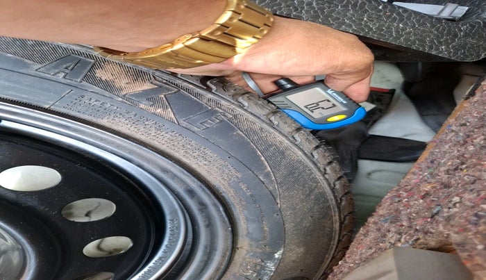 2018 Maruti Wagon R 1.0 VXI, Petrol, Manual, 40,829 km, tyre