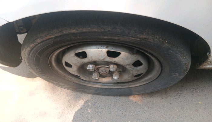 2007 Hyundai Santro Xing XL, Petrol, Manual, 1,11,356 km, tyre