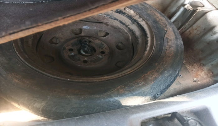 2007 Hyundai Santro Xing XL, Petrol, Manual, 1,11,356 km, tyre