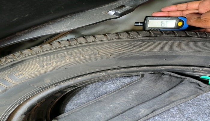 2017 Hyundai Elite i20 ASTA 1.2, Petrol, Manual, 96,821 km, tyre