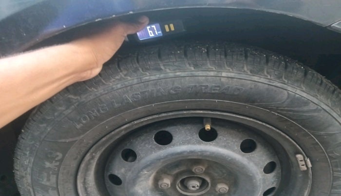 2011 Maruti Swift Dzire VDI, Diesel, Manual, 1,25,653 km, tyre