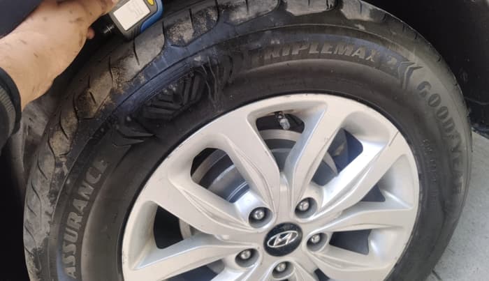 2018 Hyundai Creta SX 1.6 DIESEL, Diesel, Manual, 1,25,335 km, tyre