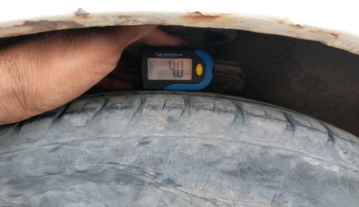 2011 Hyundai Accent EXECUTIVE, CNG, Manual, 90,118 km, tyre