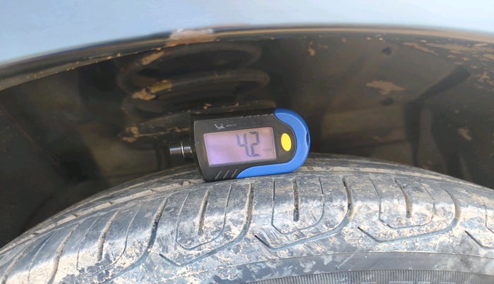 2014 Chevrolet Sail UVA 1.2 LS ABS, CNG, Manual, 1,04,010 km, tyre