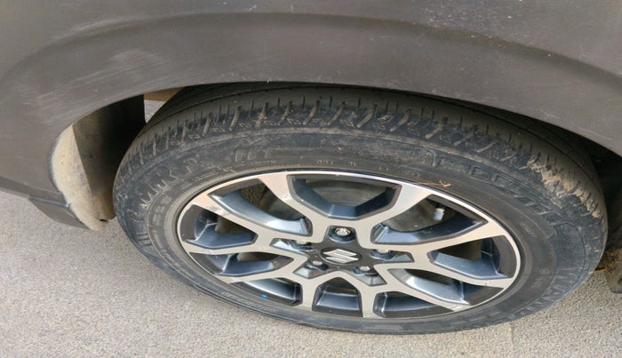 2024 Maruti XL6 ZETA CNG, CNG, Manual, 51,260 km, tyre