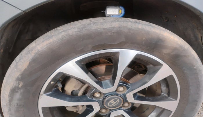 2020 Tata NEXON XZ PLUS DIESEL, Diesel, Manual, 99,175 km, tyre