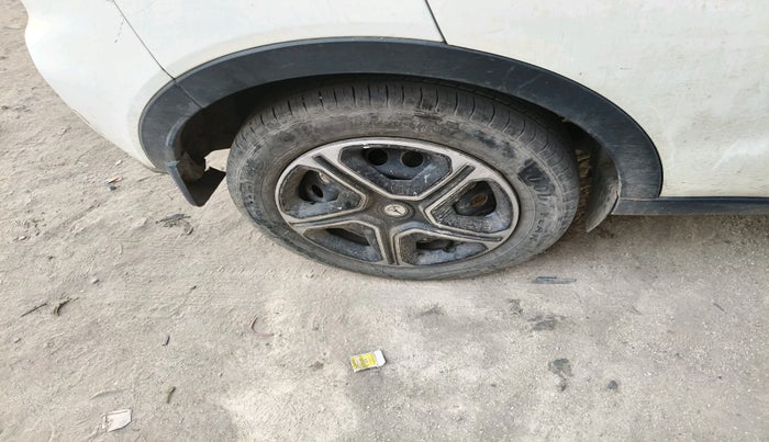 2022 Tata NEXON XM PETROL, CNG, Manual, 37,115 km, tyre