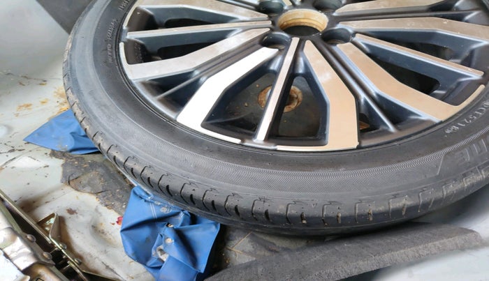 2017 Honda City 1.5L I-VTEC VX CVT, Petrol, Automatic, 96,490 km, tyre