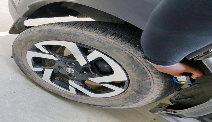 2022 Nissan MAGNITE XV PREMIUM TURBO, Petrol, Manual, 22,491 km, tyre