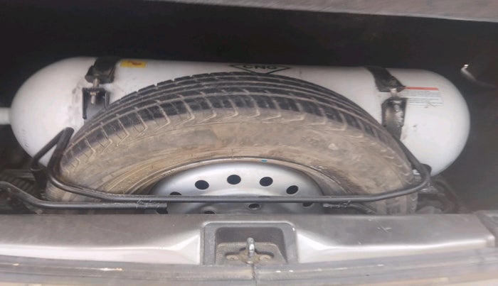 2022 Maruti New Wagon-R LXI CNG 1.0, CNG, Manual, 1,11,957 km, tyre