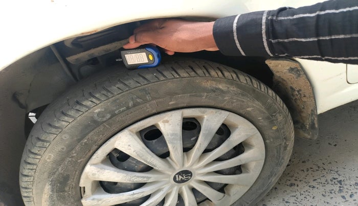 2016 Tata Indigo ECS LX CR4, Diesel, Manual, 1,17,585 km, tyre