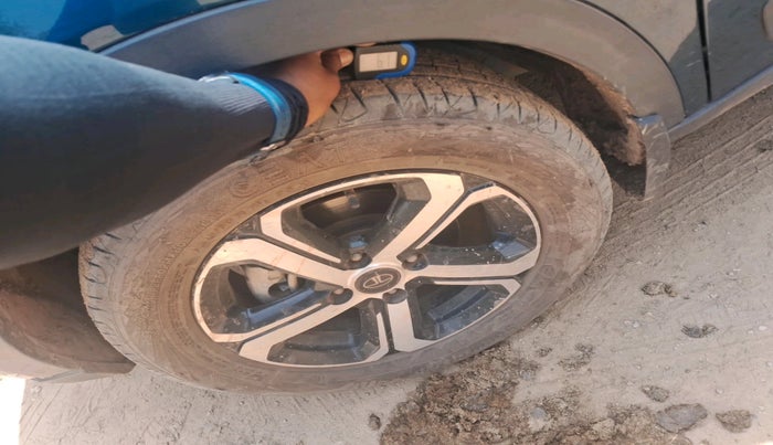 2022 Tata NEXON EV XZ PLUS, Electric, Automatic, 30,314 km, tyre