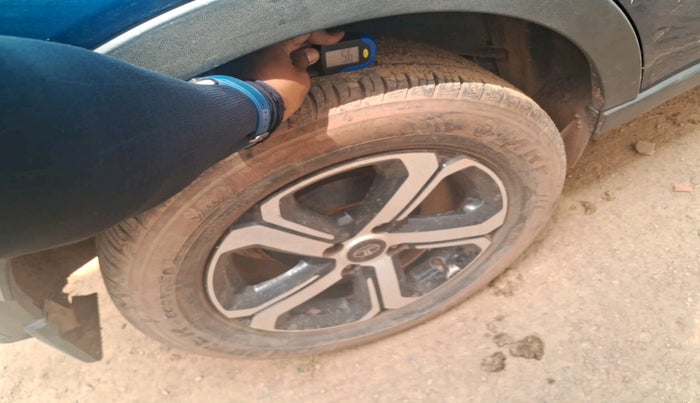 2022 Tata NEXON EV XZ PLUS, Electric, Automatic, 30,314 km, tyre