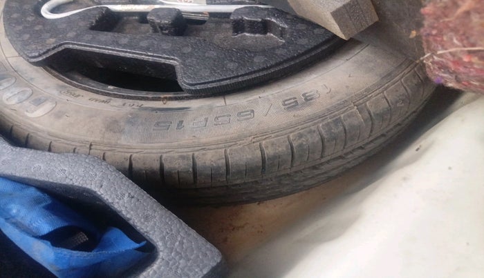 2017 Maruti Ciaz DELTA DIESEL 1.3, Diesel, Manual, 1,20,296 km, tyre