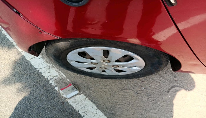 2012 Hyundai i10 MAGNA 1.1 LPG, Petrol, Manual, 1,44,090 km, tyre