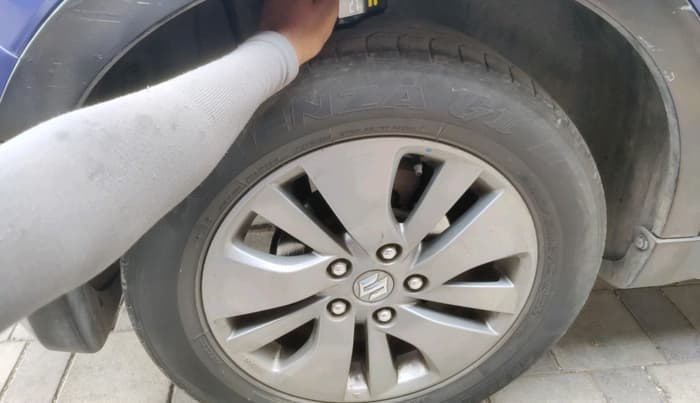 2016 Maruti S Cross ZETA 1.3, Diesel, Manual, 1,30,311 km, tyre