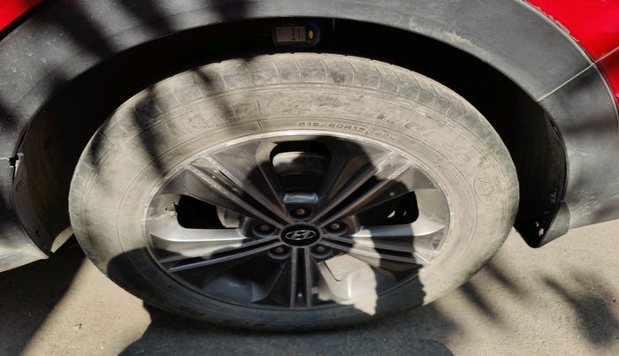 2016 Hyundai Creta SX PLUS AT 1.6 DIESEL, Diesel, Automatic, 1,02,684 km, tyre