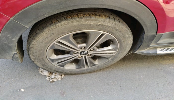 2016 Hyundai Creta SX PLUS AT 1.6 DIESEL, Diesel, Automatic, 1,02,684 km, tyre