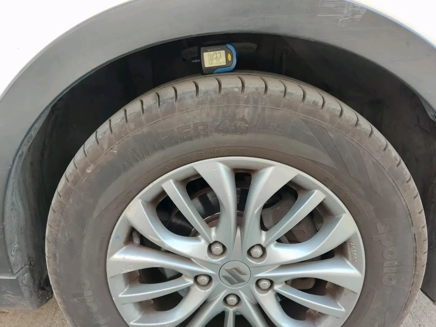 2016 Maruti S Cross ZETA 1.3, Diesel, Manual, 1,94,209 km, tyre