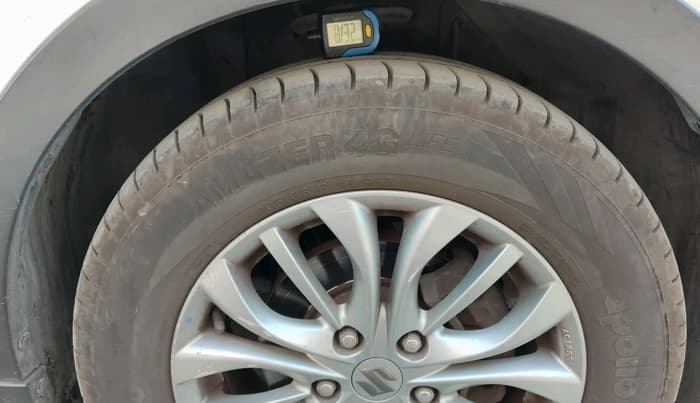 2016 Maruti S Cross ZETA 1.3, Diesel, Manual, 1,94,209 km, tyre