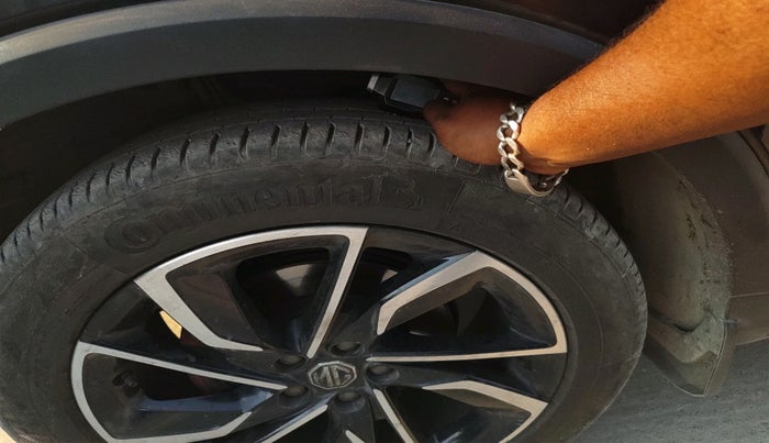 2021 MG ASTOR SAVVY 1.3 TURBO AT S RED, Petrol, Automatic, 32,776 km, tyre